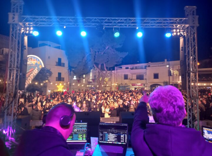 Capodanno in Piazza Pertini a Peschici: Un Successo Stratosferico!