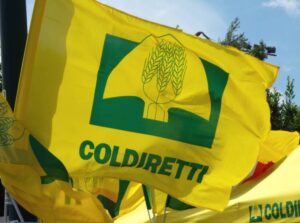 Manfredonia, nave carica di grano dal Canada: scatta la protesta degli agricoltori