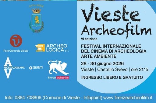 Immagine del Castello di Vieste al tramonto, sede del festival Vieste Archeofilm.