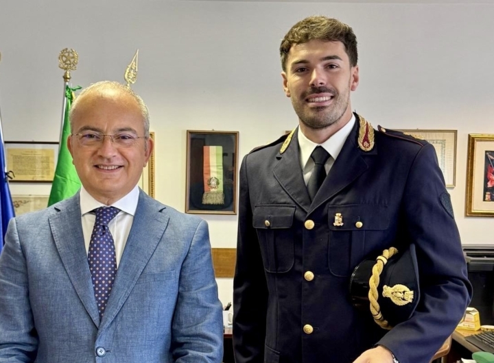 Ritratto del Commissario Capo Davide Oliva, nuovo dirigente Digos di Foggia.
