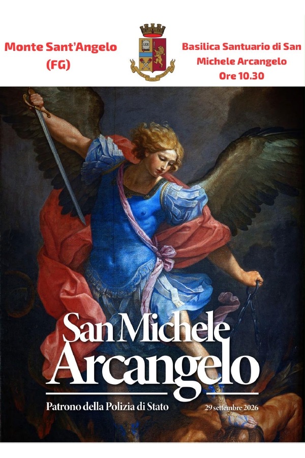 Agenti della Polizia di Stato con stand informativi e cerimonia religiosa a Monte Sant'Angelo.