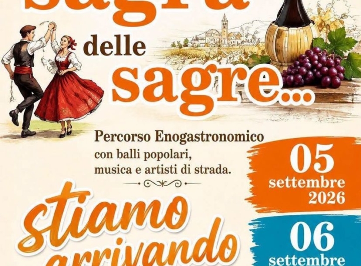 Centro storico di Lucera animato da stand enogastronomici e musica dal vivo durante la Sagra delle Sagre.