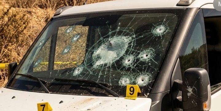 Furgone portavalori assaltato sull'autostrada A14 tra Foggia e Cerignola, mezzi di soccorso.